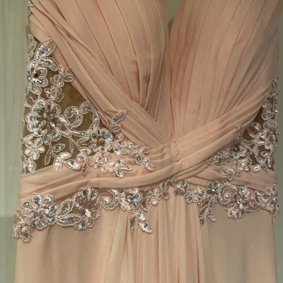 Blush gown - Picture 7 of 8